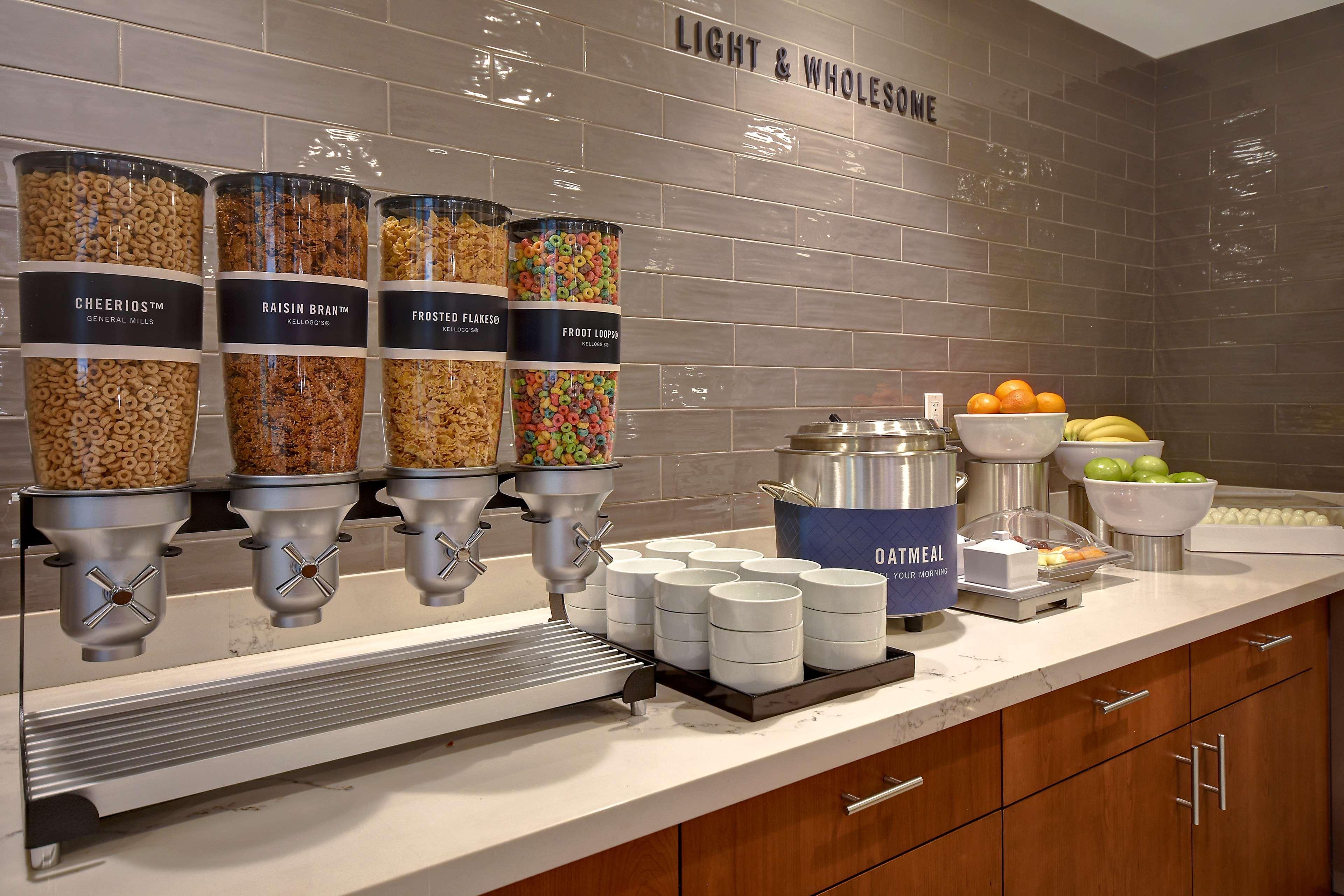 Hampton Inn & Suites Las Vegas Convention Center - No Resort Fee מראה חיצוני תמונה