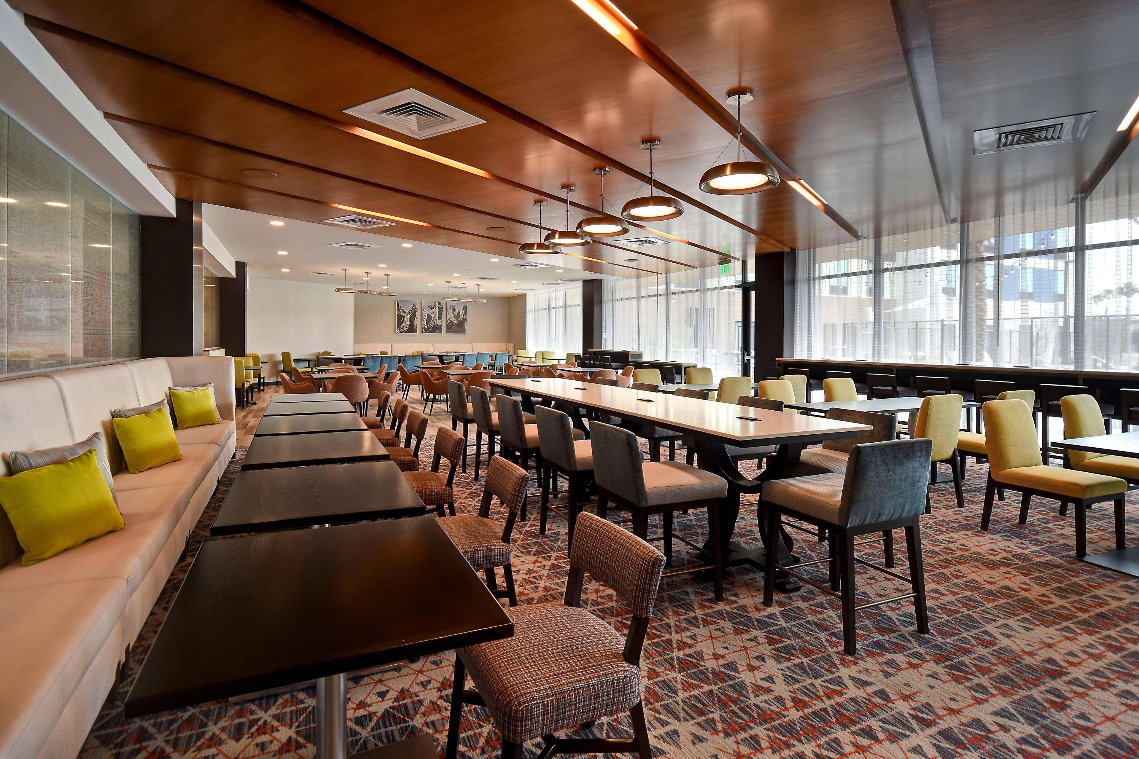 Hampton Inn & Suites Las Vegas Convention Center - No Resort Fee מראה חיצוני תמונה