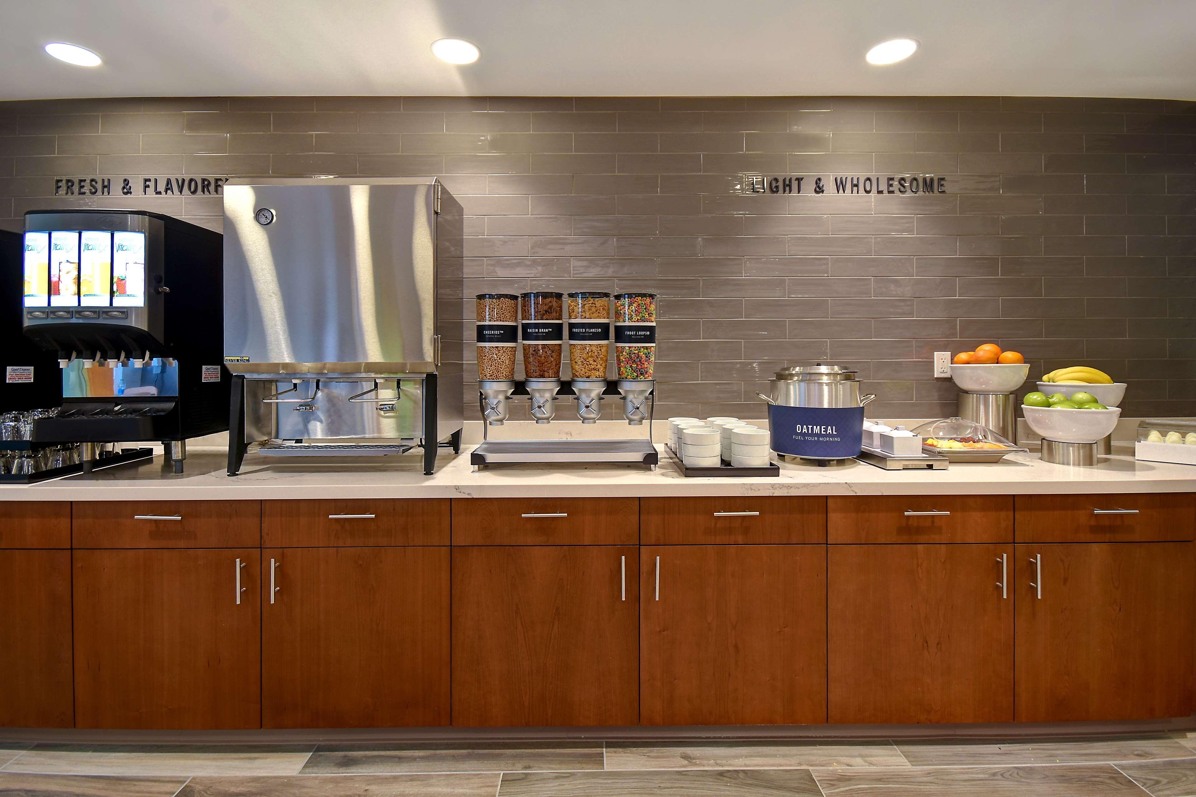 Hampton Inn & Suites Las Vegas Convention Center - No Resort Fee מראה חיצוני תמונה